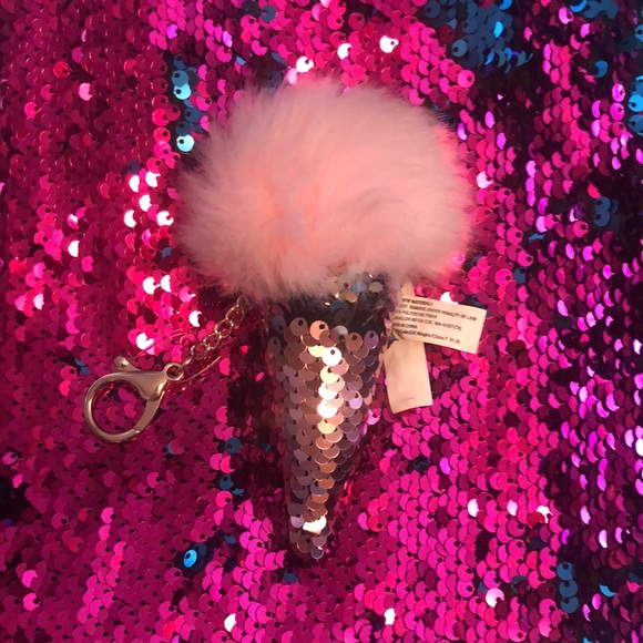Pretty Sequin Ice Cream Cone Keychain - Picture 6 of 7